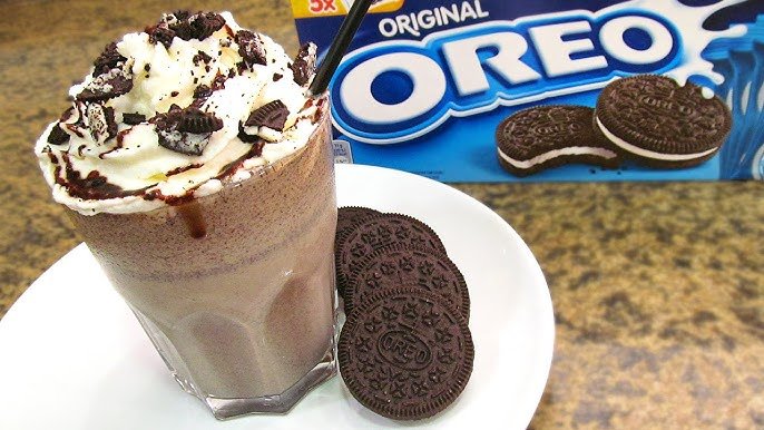 smothies de oreo y torta de chocolate