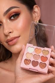 Paleta 9 sombras corazón - TEI