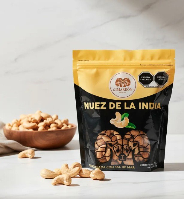Nuez India c/sal 1KG