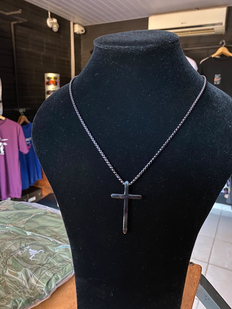 Cadena de la Cruz negro