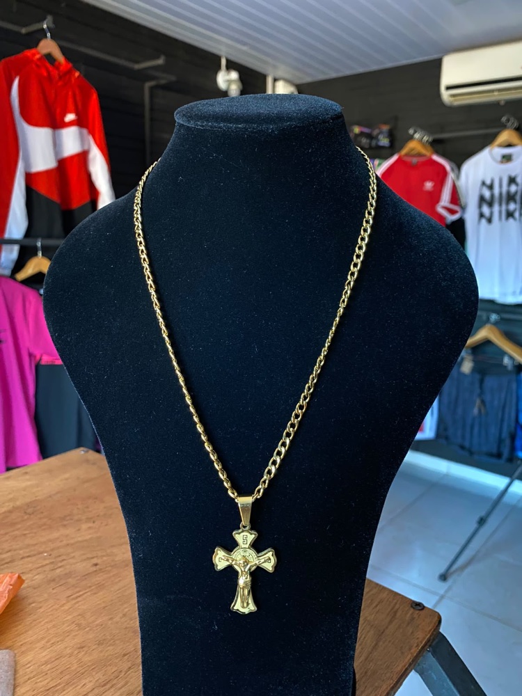 Cadena de la Cruz dorado