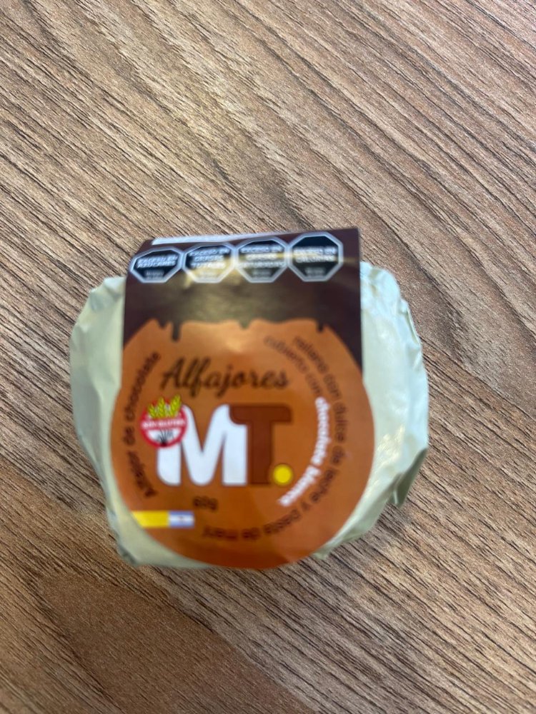 Alfajor blanco relleno de dulce de leche y pasta de mani - MT