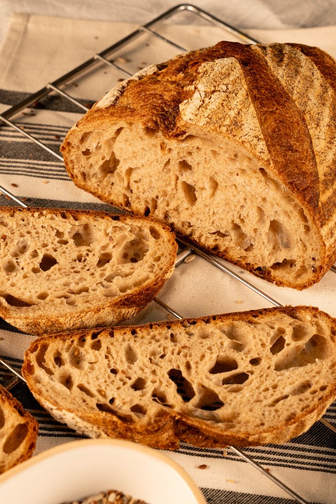 Pan semi integral de masa madre
