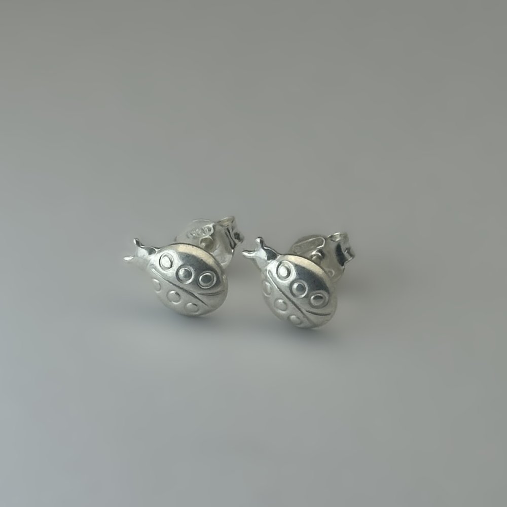 ARETES MARIPOSA MARIQUITA PLATA