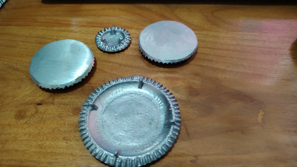 TAPAS DE ALUMINIO CON DIENTES MEDIANA INDURAMA ANTIGUA