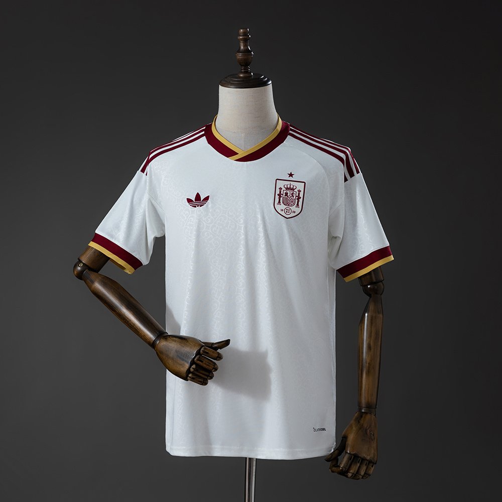 Uniforme Visita Fan - España 2026