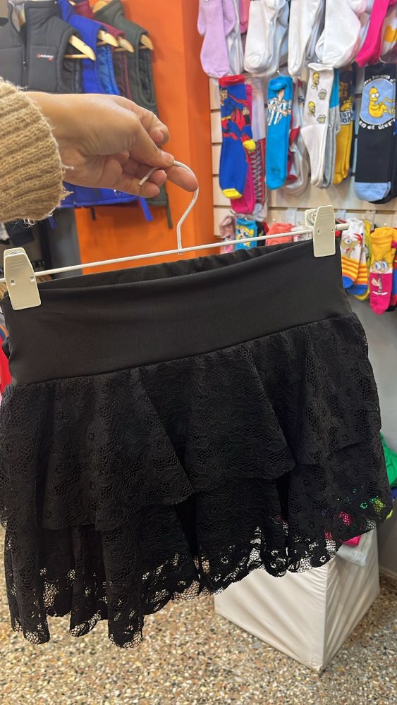 POLLERA ENCAJE VUELOS