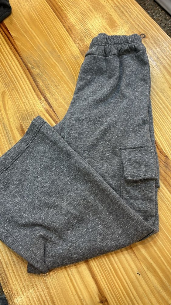 PANTALON BUZO CARGO GRIS NIÑO