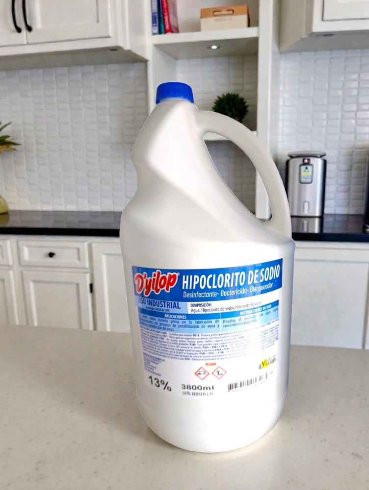 HIPOCLORITO DE SODIO INDUSTRIAL AL 13% GALON x 3.800 ML