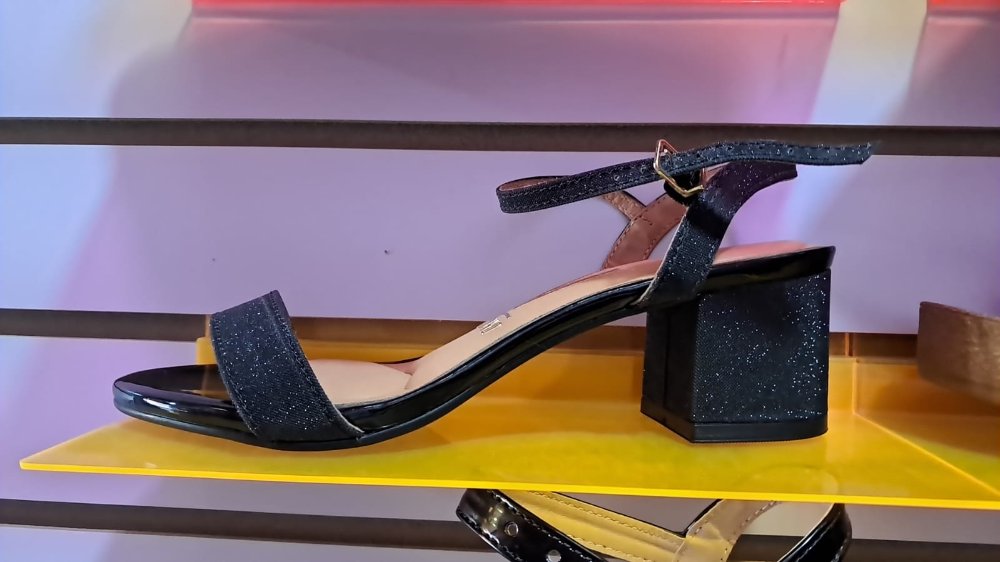 TACON VIZZANO NEGRO CON BRILLO