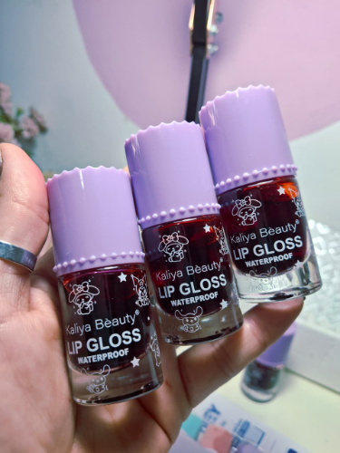 TINTA DE LABIOS LIQUIDA KUROMI HELLO KITTY KALIYA BEAUTY