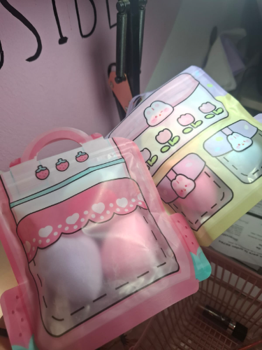 BOLSA KAWAII (2 BEAUTY BLENDER + 3 BORLAS)