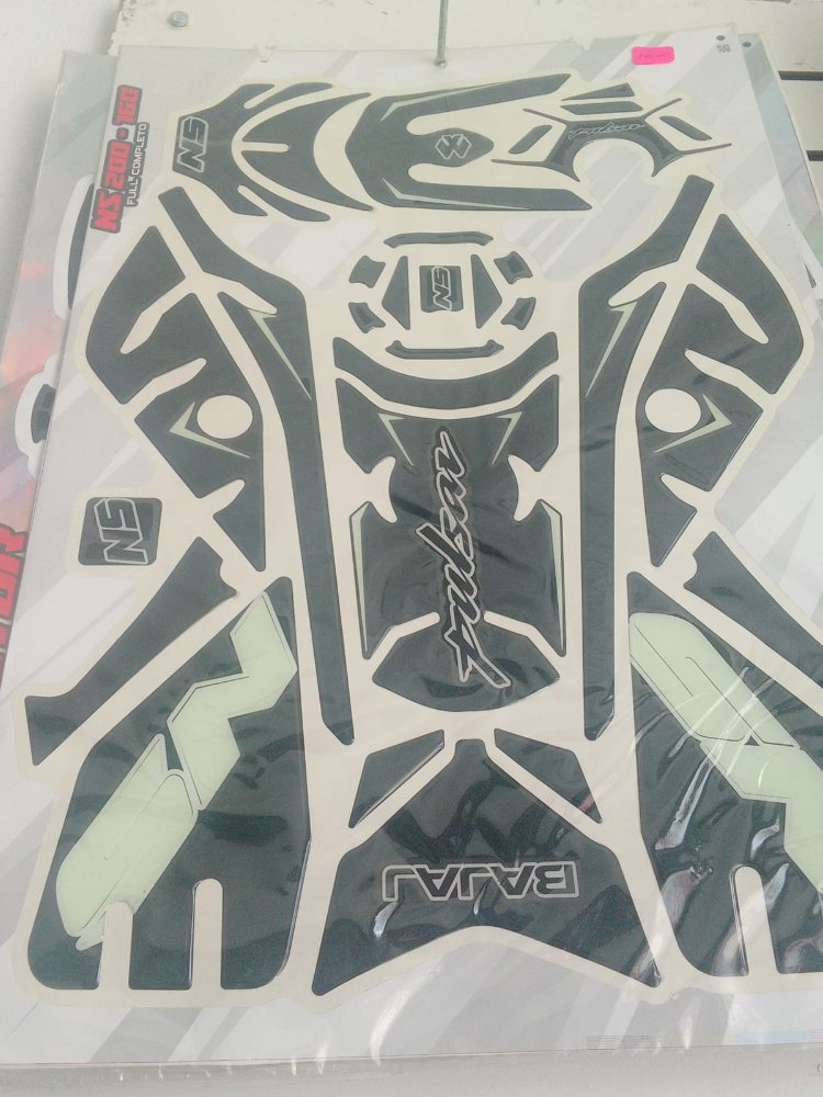 PROTECTOR DE TANQUE TIPO LIJA NS200/KTM200/250
