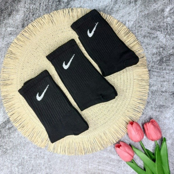 Tenis Nike negra