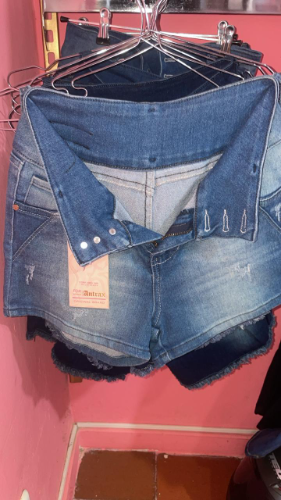 Short Dama