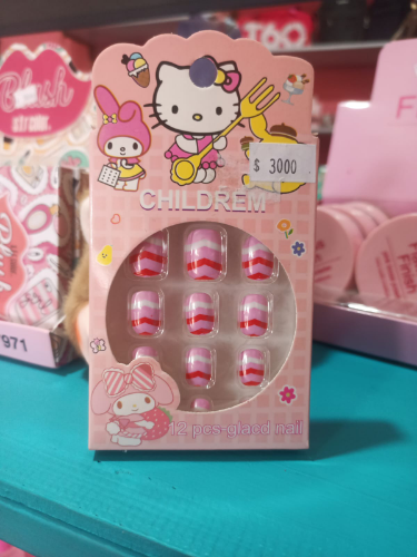 Uñas postizas