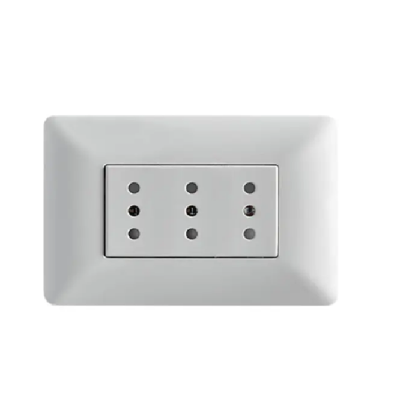(2928) ENCHUFE TRIPLE PUENTEADO 10A 250V BLANCO STANFORD
