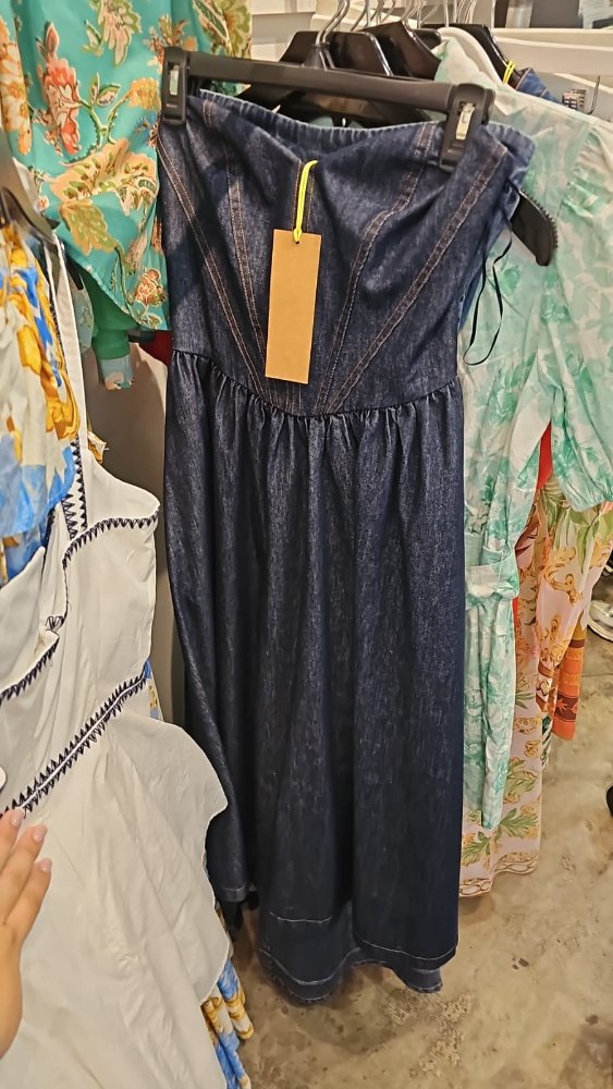 FD1738  M VESTIDO MINI DE MEZCLILLA  CON ESCOTE CORAZON SIN TIRANTES  CORPIÑO FALDA AMPLIA Y CREMALLERA TRASERA