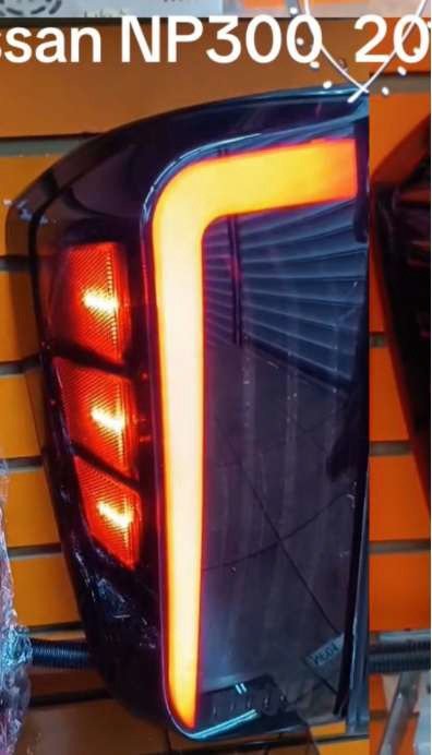 Stop full led NP300 16-26