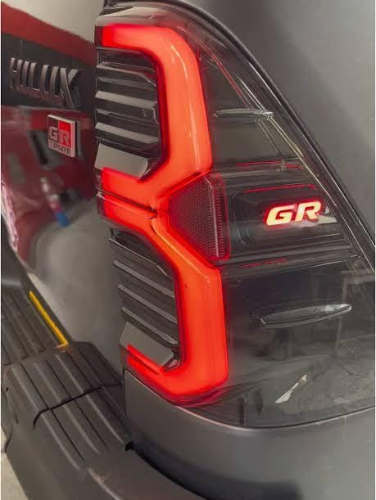 GR ahumado HILUX 2016-2026