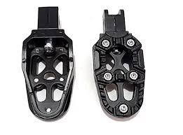 TACO APOYA PIES PARA MOTO PLATEADO NEGRO PLANO
