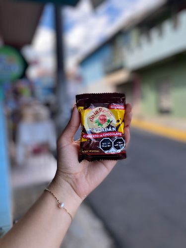 Mazapán gigante con chocolate