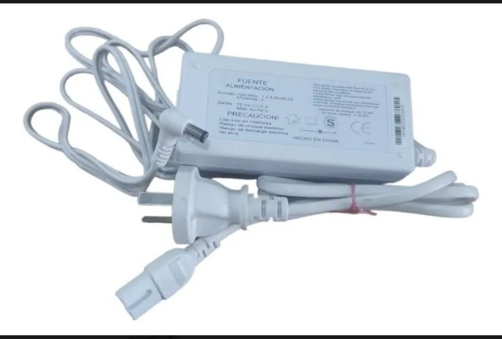 Fuente 12v. 3,8A