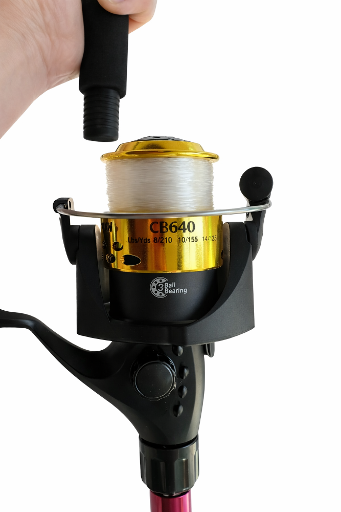 Reel XFISH junior CB640 (dorad/negro)