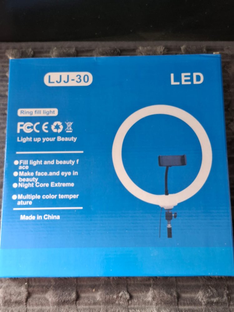 aro de luz azul