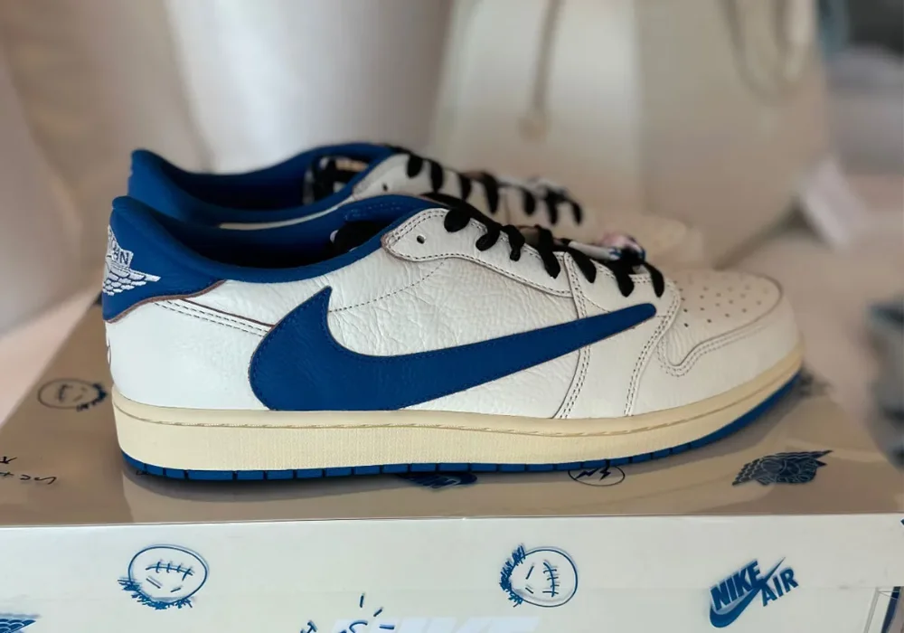 AIR JORDAN 1 LOW Travis Scott Fragment