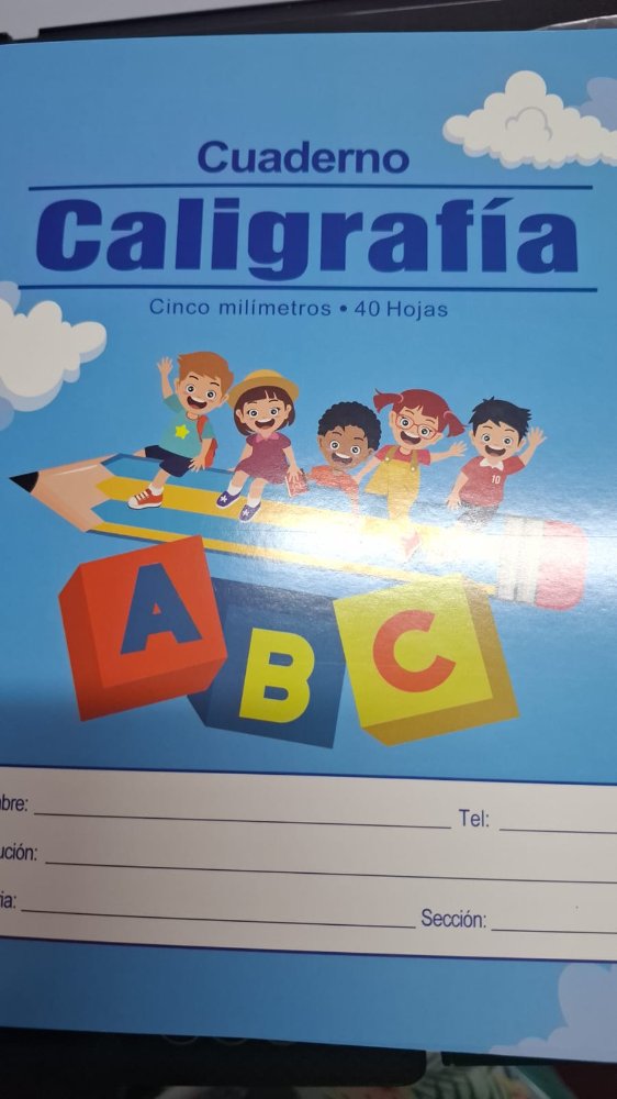 cuaderno caligrafía de 5 milímetros