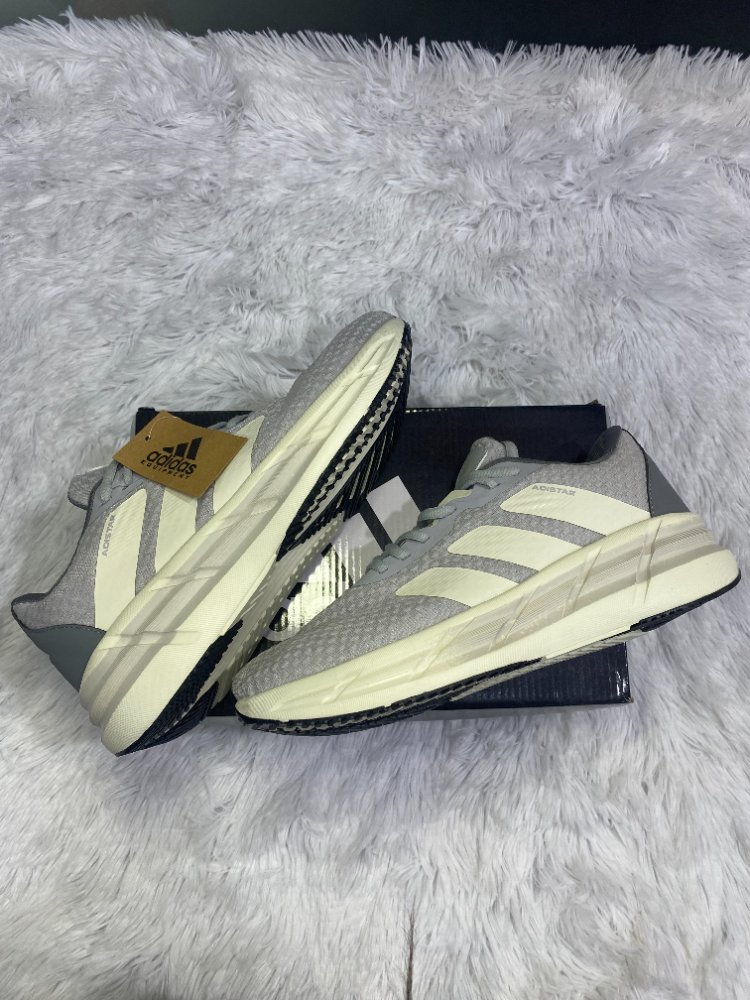 Adistar gris