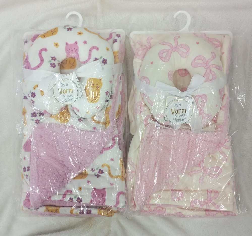 A-77949 COBIJA C/SOP. CUELLO PARA NIÑA