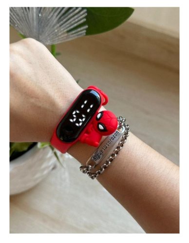 RELOJ SPIDERMAN MUÑEQUITO
