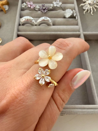 anillo regulable magnolia dorado