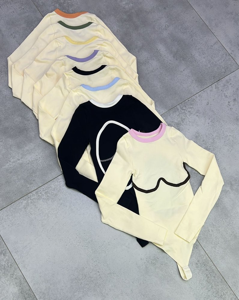 BODY MANGA LARGA SESGO AEREO-U-CREMA- NEGRO