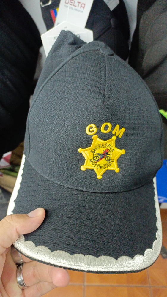 Gorra GOM Negra