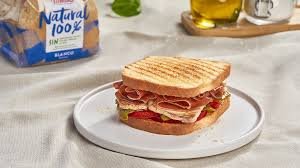 PANES CON JAMON