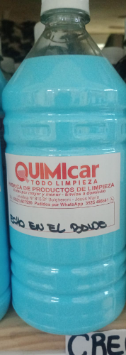 echo en el balde 1 lts quimicar